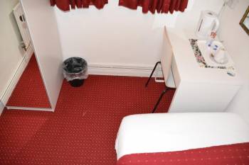 Single Room with Shared Bathroom2