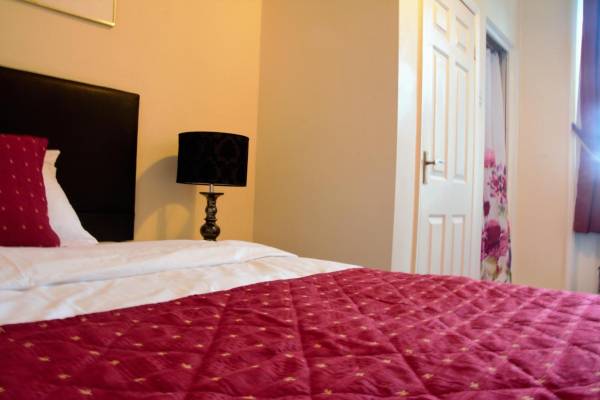 Single Room with Private Bathroom