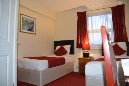 Bow Guest House7