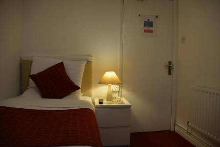 Bow Guest House30